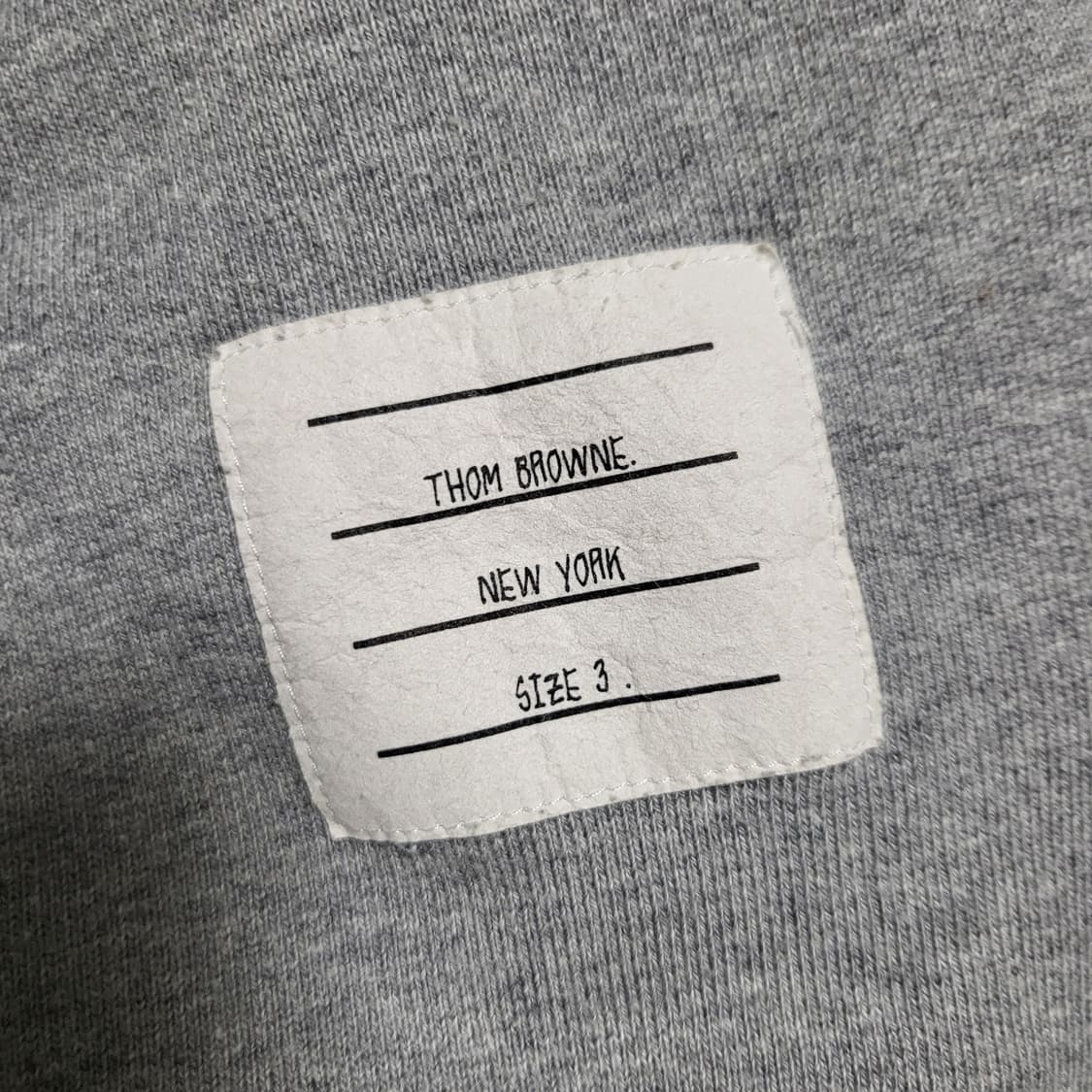 [백화점판] 3 / 톰브라운 백삼선 맨투맨 상품이미지3