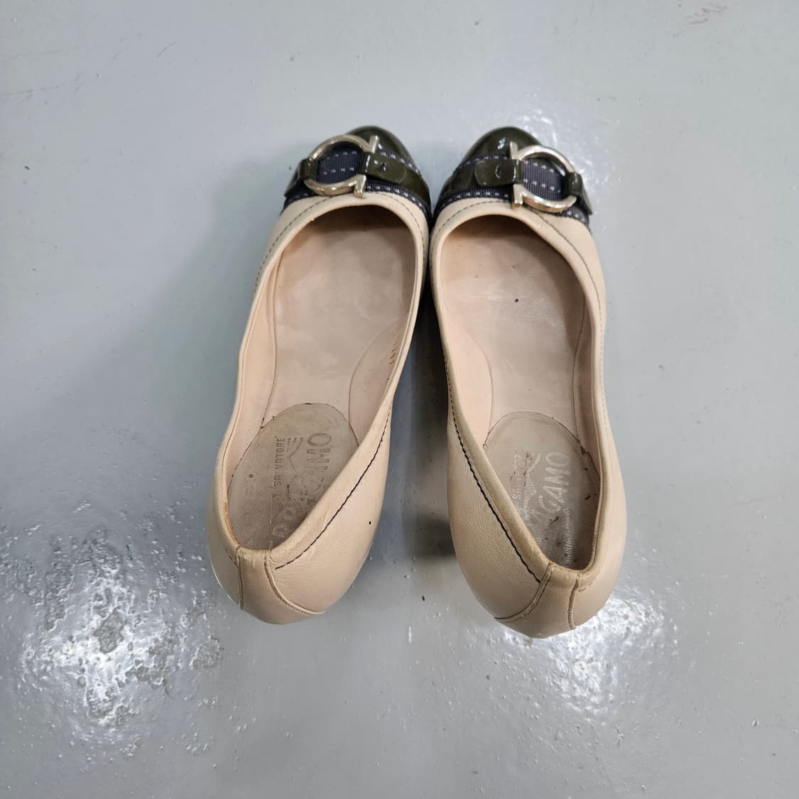 5 페라가모 키튼 힐 펌프스 0408Y 상품이미지3