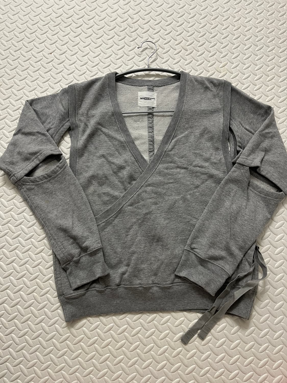 더솔로이스트 랩 레이어드 맨투맨 상품이미지1