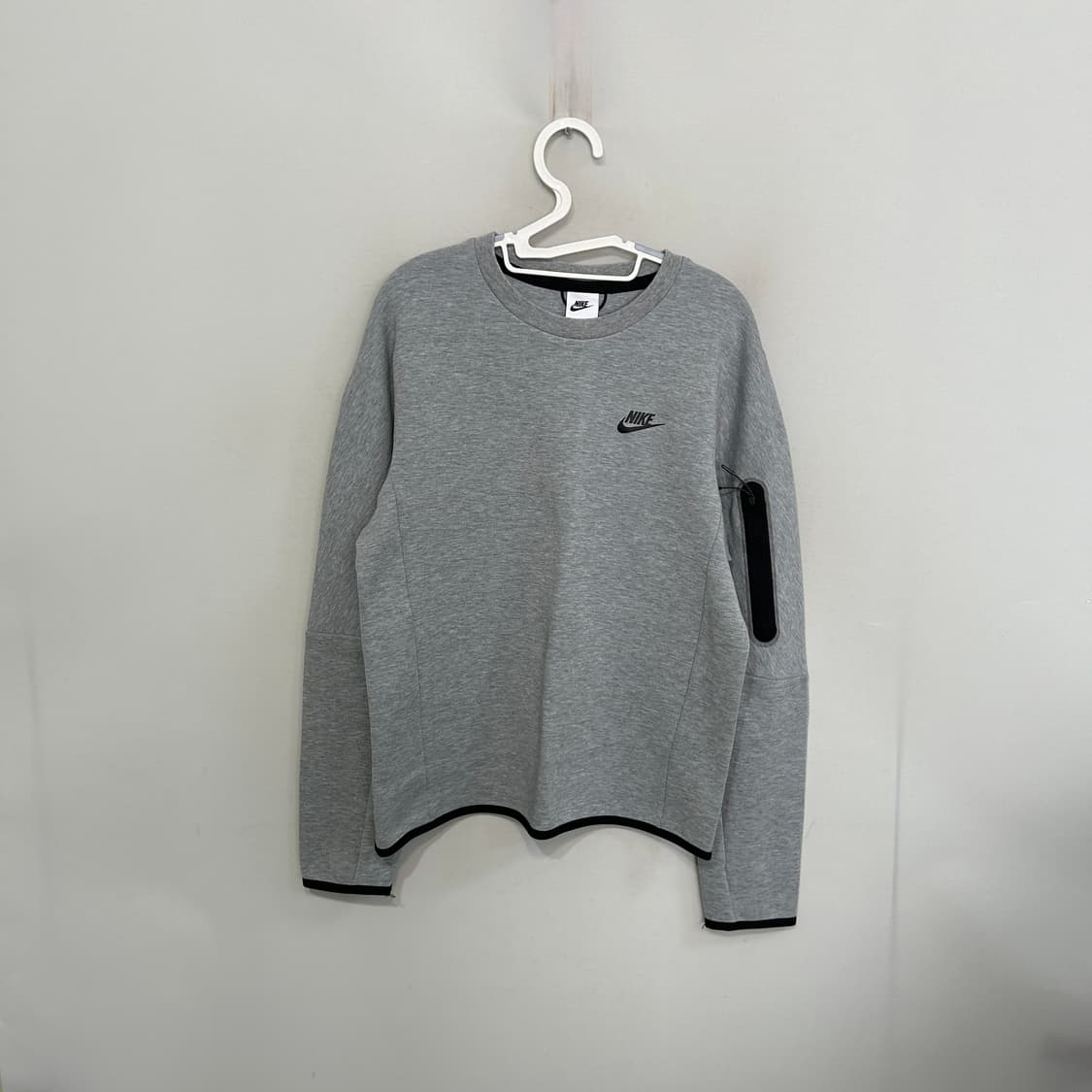 나이키 테크팩 맨투맨 90 S 남녀공용 상품이미지1