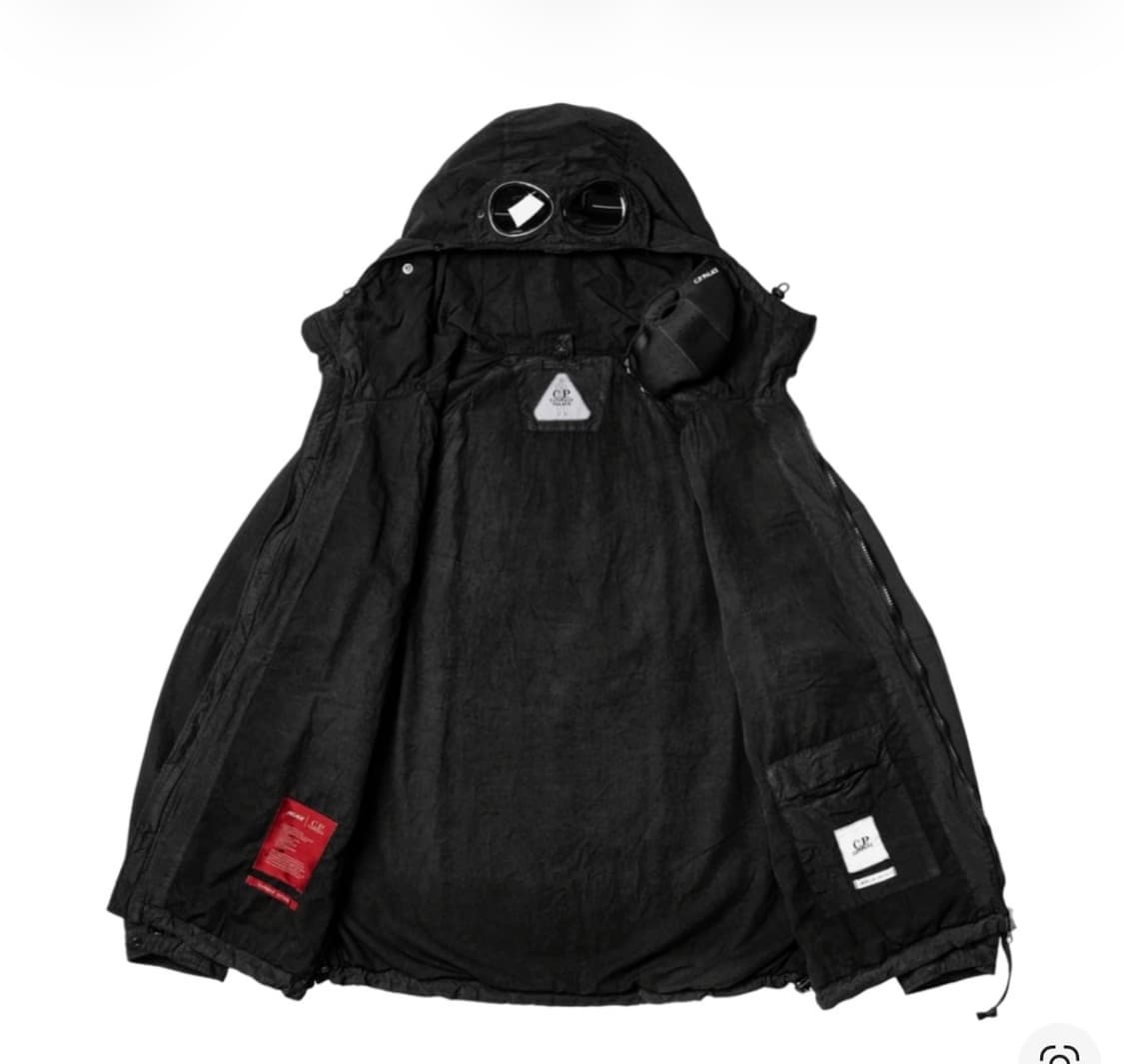 팔라스 x C.P. 컴퍼니 자켓 블랙 23FW 사이즈M 상품이미지2