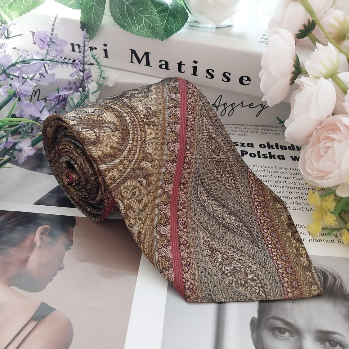 치레리오 실크 브라운 페이즐리 패턴 넥타이 9.4cm A+등급 K1304 상품이미지1