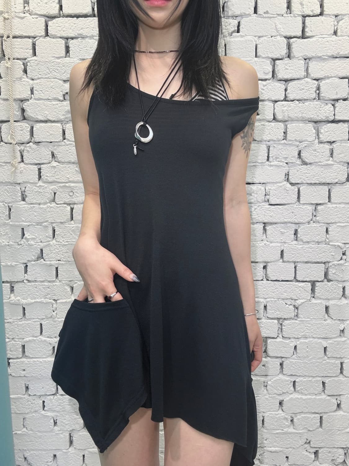 Garnet Asymmetrical Pocket Tank Dress 상품이미지1