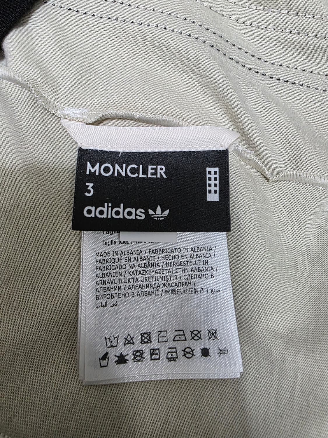 몽클레어 아디다스 콜라보 티셔츠 정품 상품이미지6