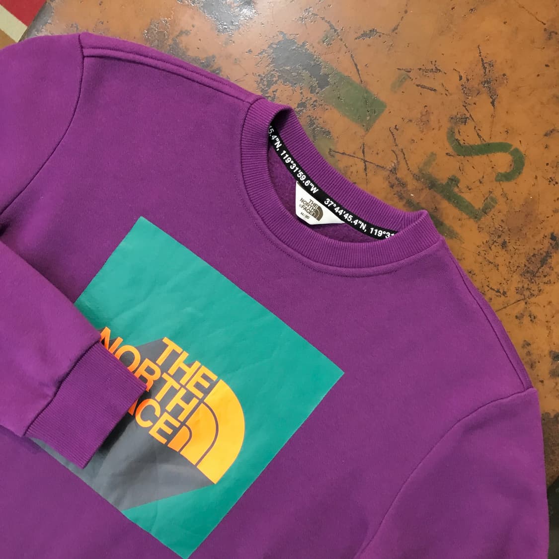 노스페이스 프린팅 퍼플 기모 스웨트셔츠 맨투맨 남성 105 사이즈 상품이미지3