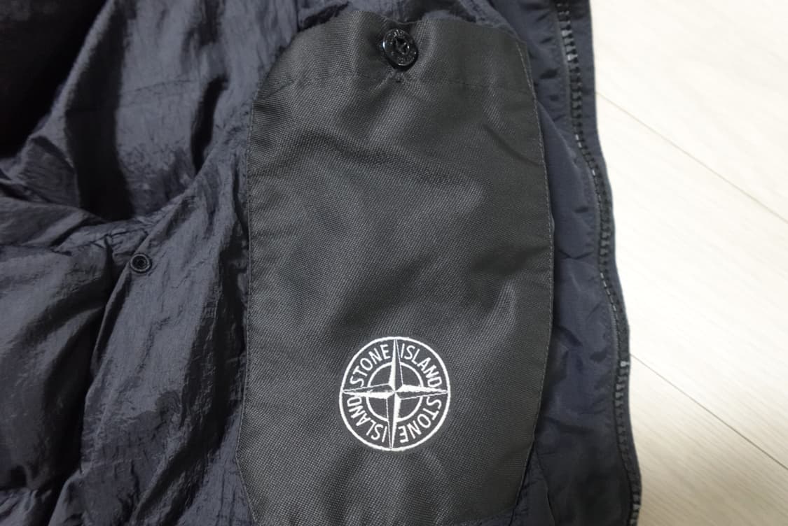 스톤아일랜드 크링클랩스 패딩 네이비 S 상품이미지7