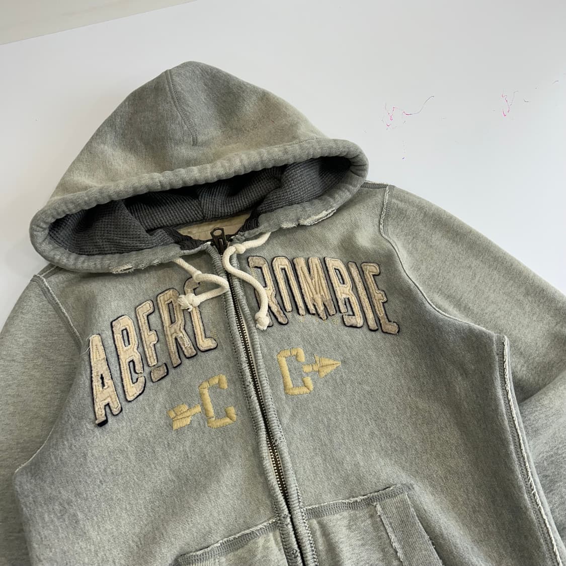 Abercrombie 아베크롬비 스펠아웃로고 그레이 후드집업 상품이미지4