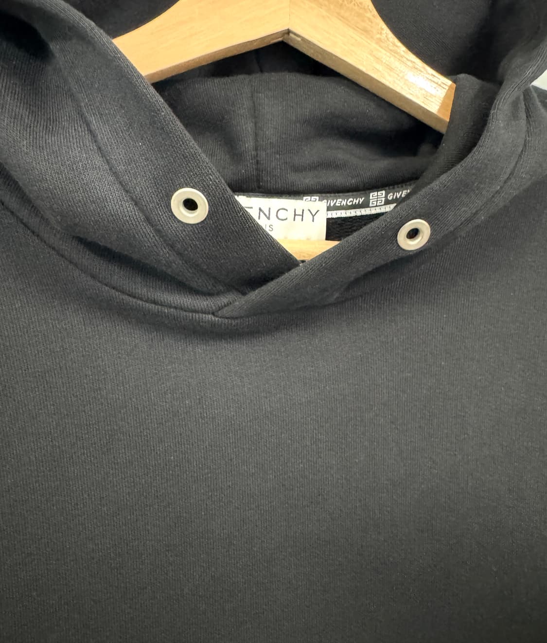 GIVENCHY 지방시 크랙 로고 블랙 후드티셔츠 S 상품이미지4