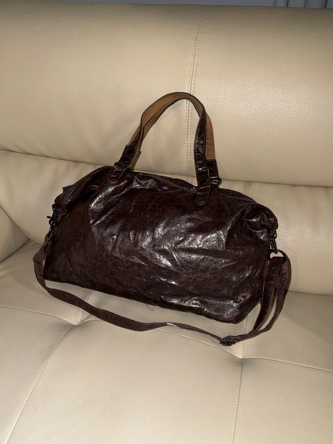 Textured faux leather boston bag 상품이미지1