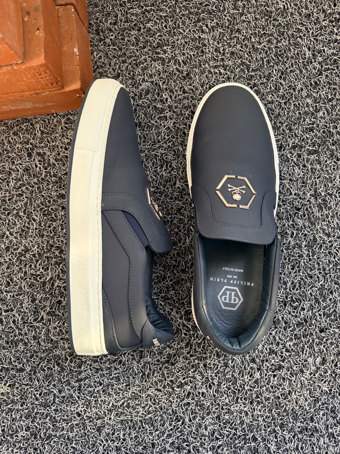 필립 플레인(Philipp Plein) 스컬 로고 슬립온 스니커즈 상품이미지3