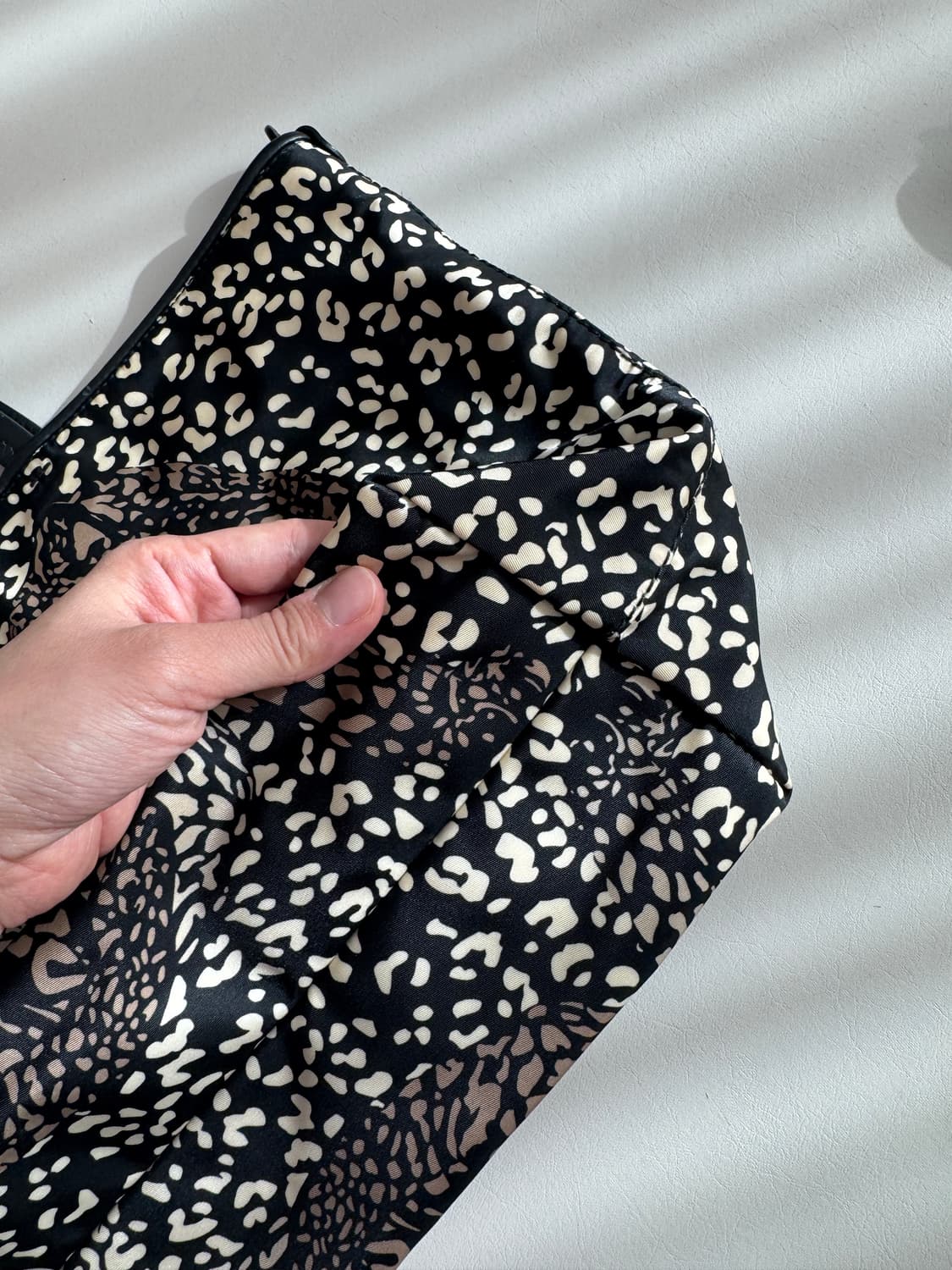 페라가모 간치니 레오파드 숄더 토트백 상품이미지3