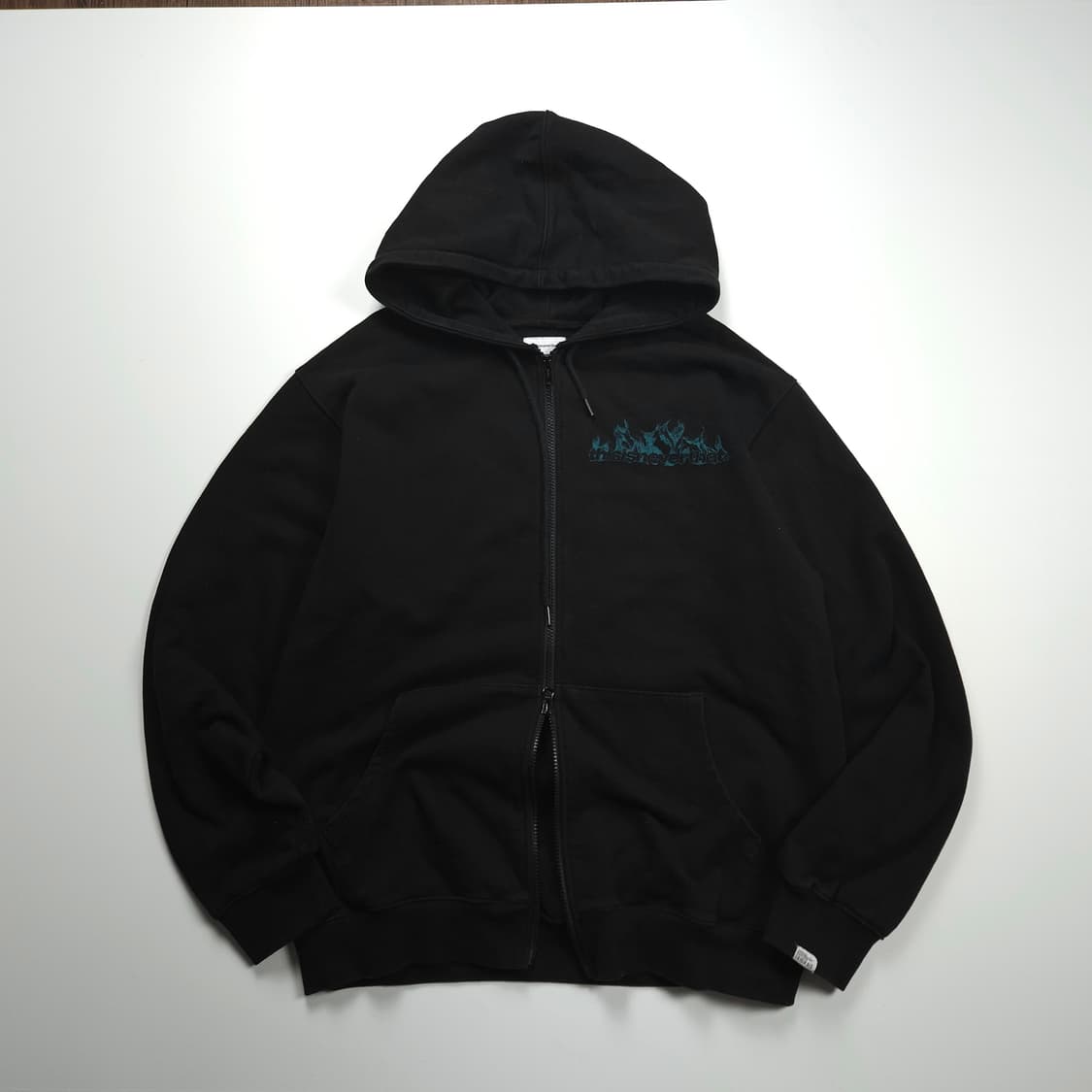 디스이즈네버댓 프레임 빅로고 블랙 후드 집업 (100) 상품이미지2