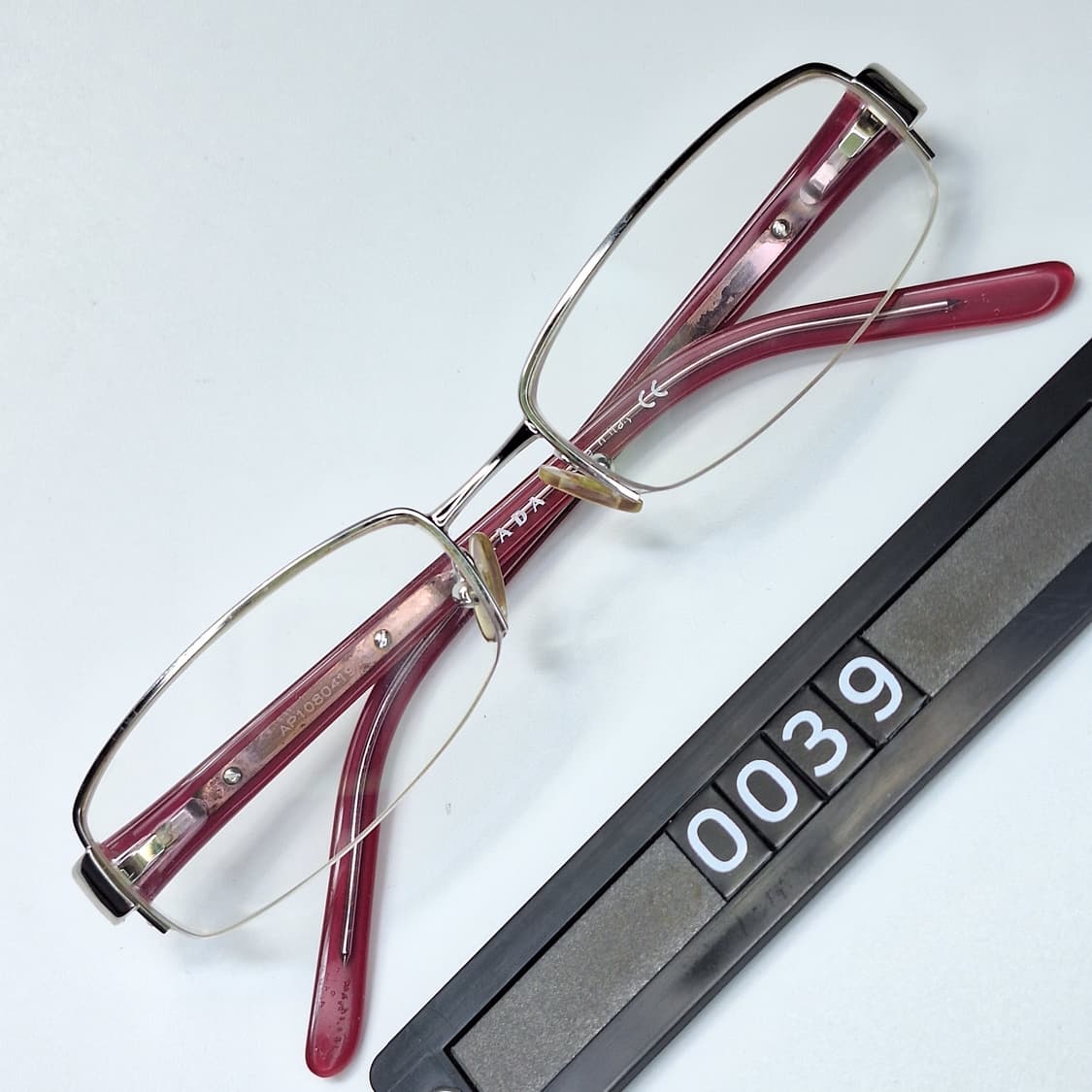 00s 빈티지 이탈리아제 프라다 PRADA VPR 691 반무테 안경테 상품이미지1