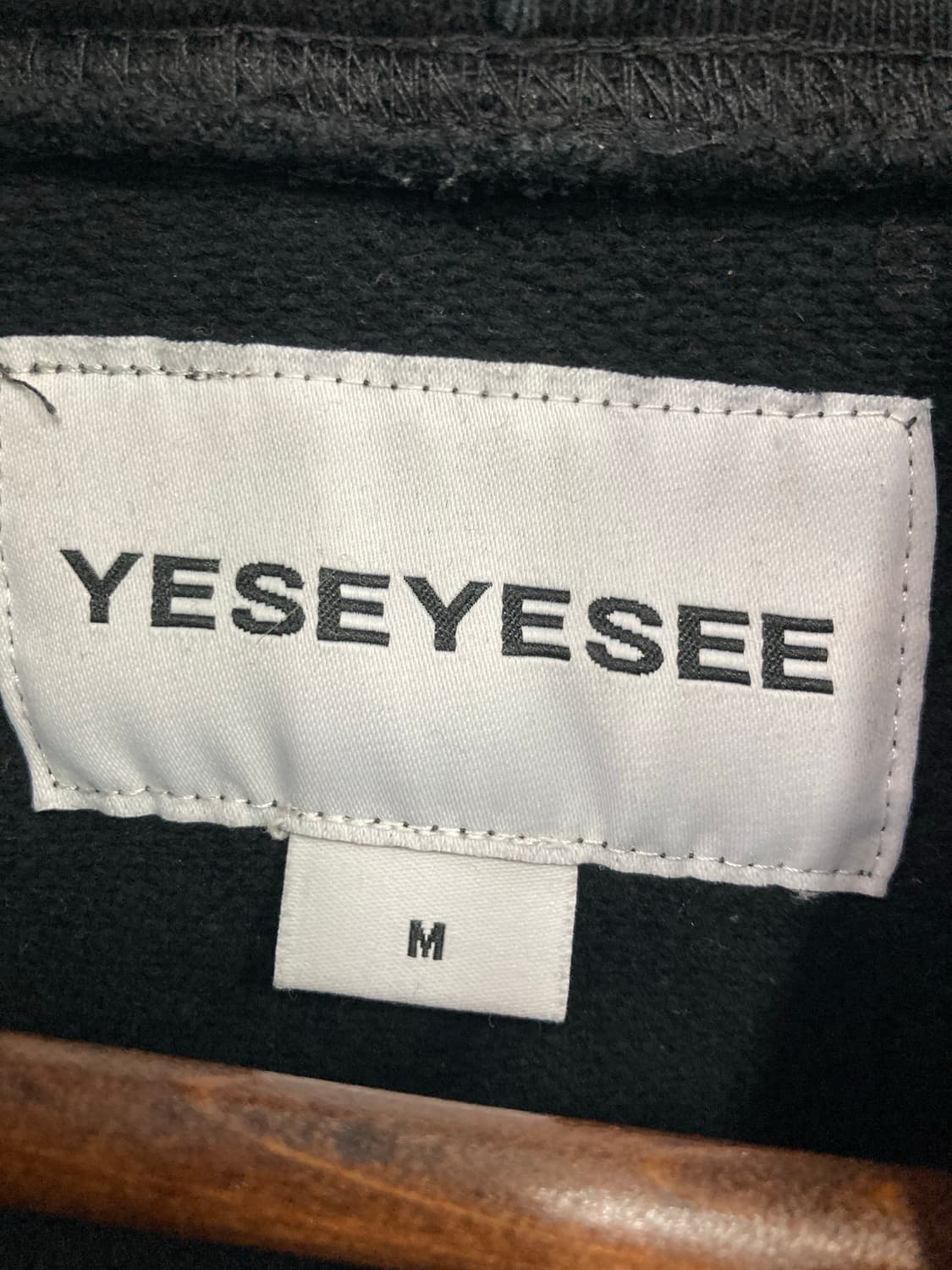 예스아이씨 자수 후드티 상품이미지3