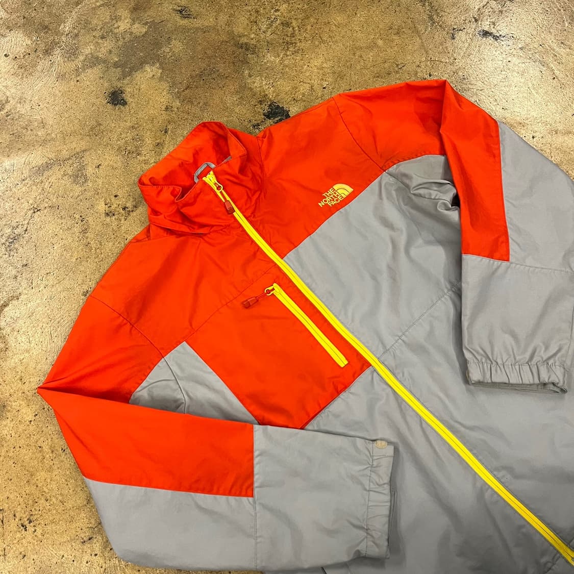 [정품/XL] 노스페이스 오렌지 회색 바람막이 b19 상품이미지1