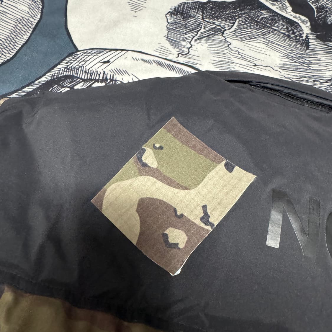 노스페이스 카모 패딩 100L사이즈 상품이미지9