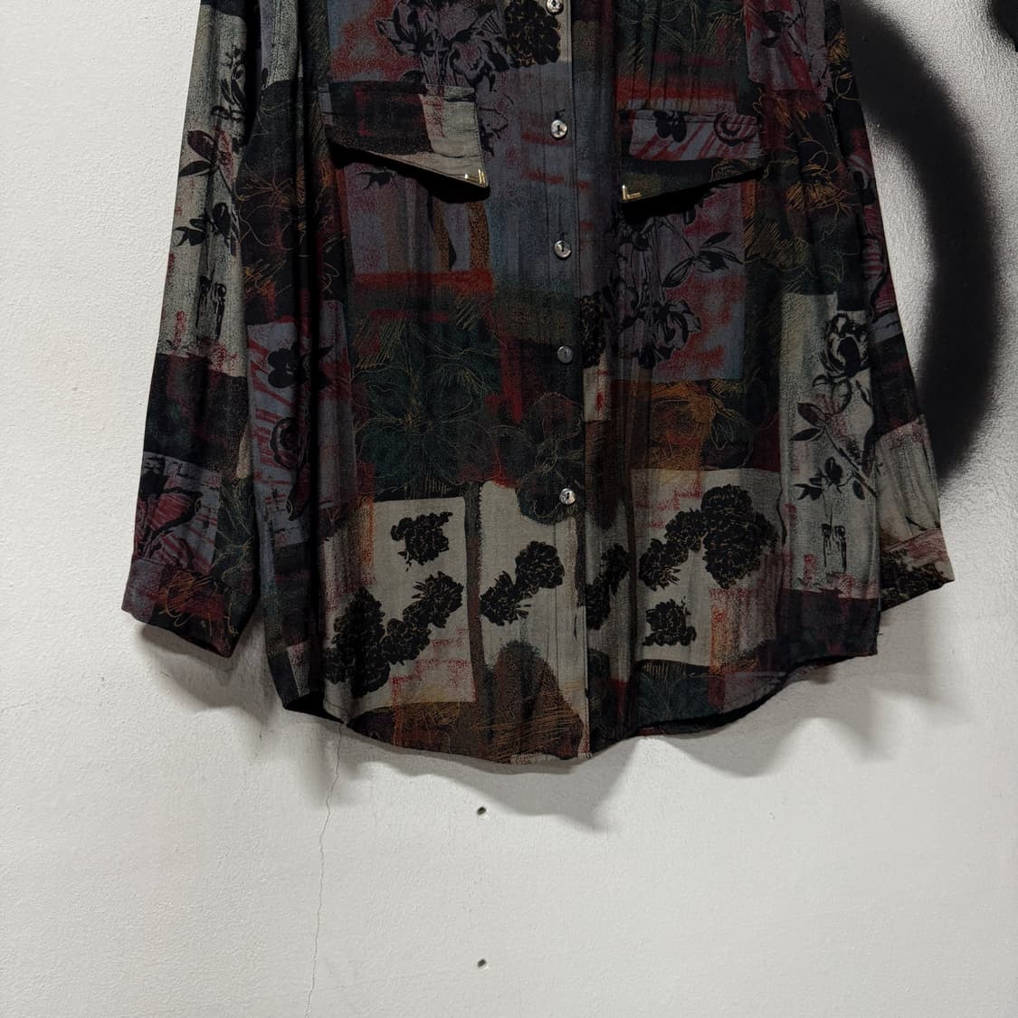 VTG 빈티지 뮤트톤 패치 멀티 패턴 핀턱 투포켓 긴팔 셔츠 상품이미지4