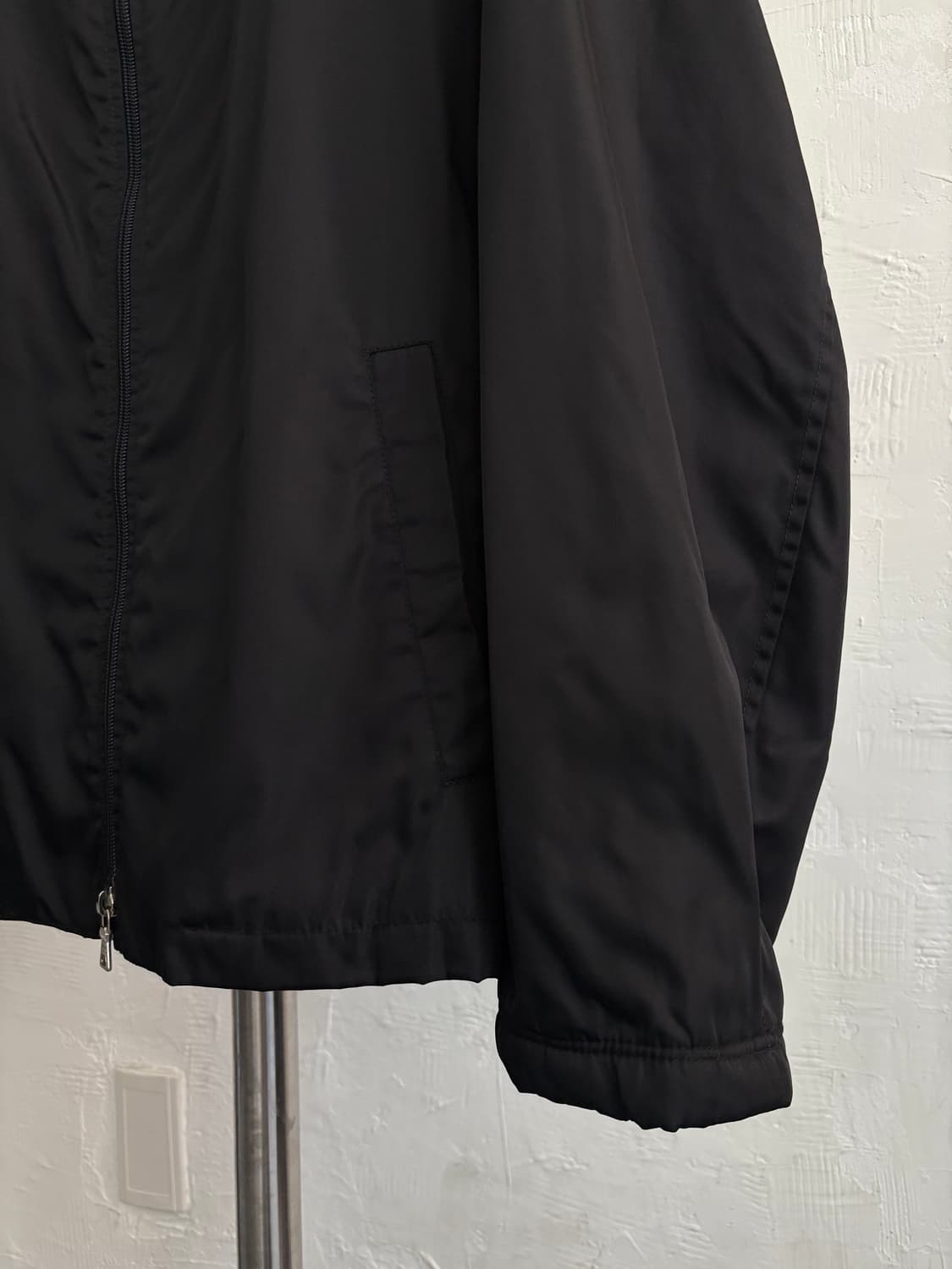 Prada 프라다 블랙 나일론 블루종 자켓 상품이미지8