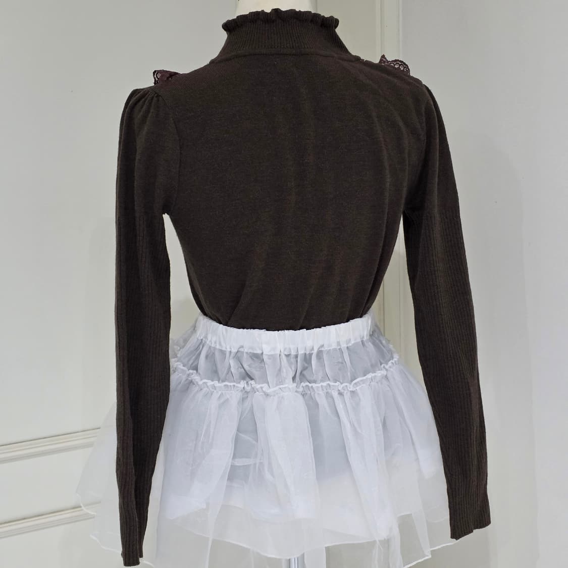 일본빈티지 로판 브라운 라떼갸루 로맨틱 레이스프릴 니트블라우스 상품이미지4