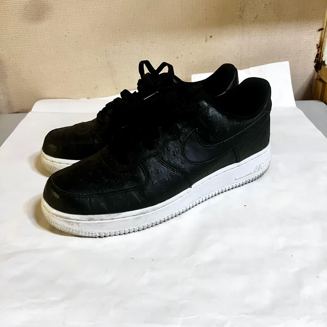[265] 나이키 에어포스1 로우 검흰 크로커 상품이미지3