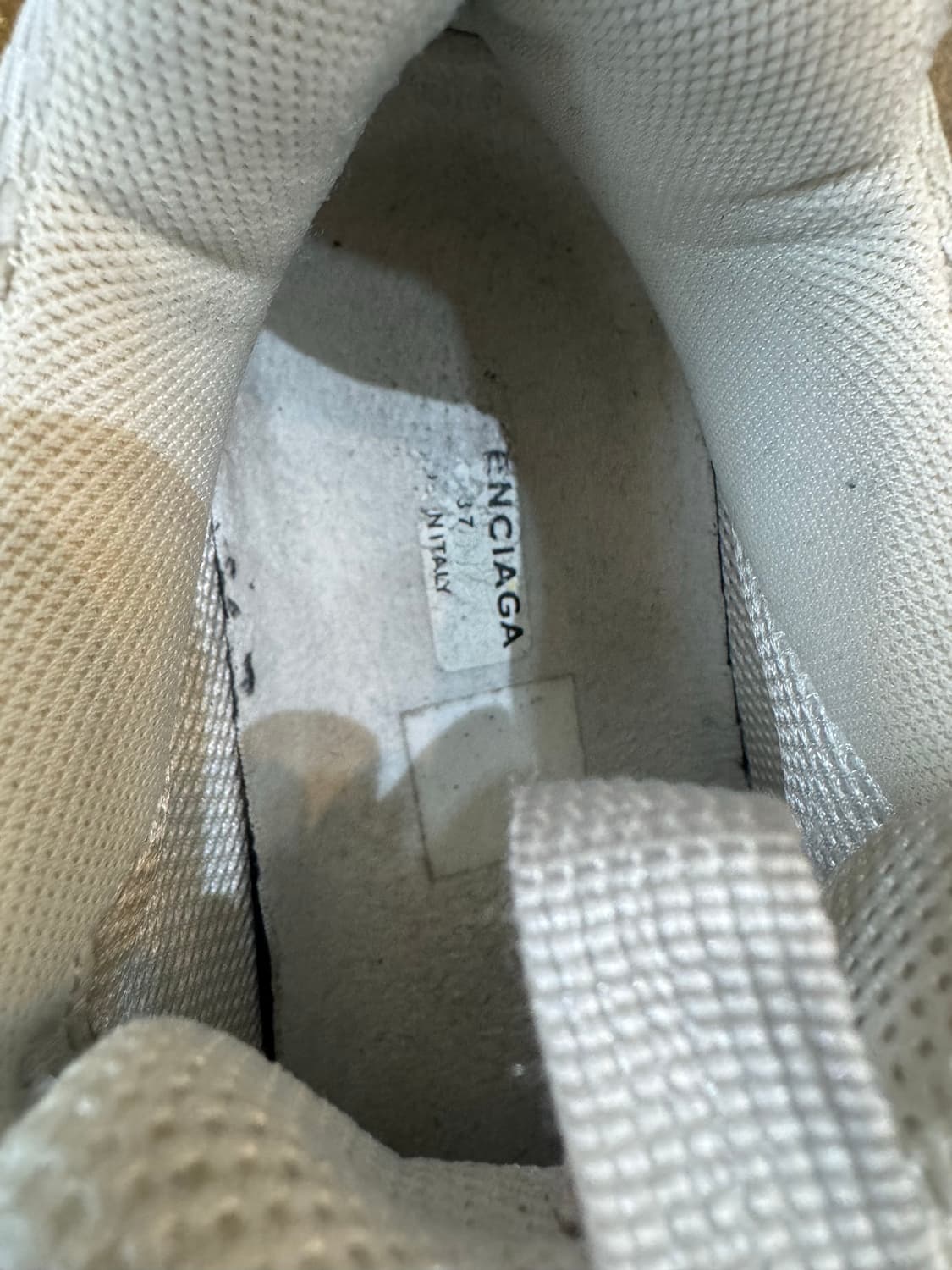 발렌시아가 트리플S 스니커즈 화이트 37 상품이미지3