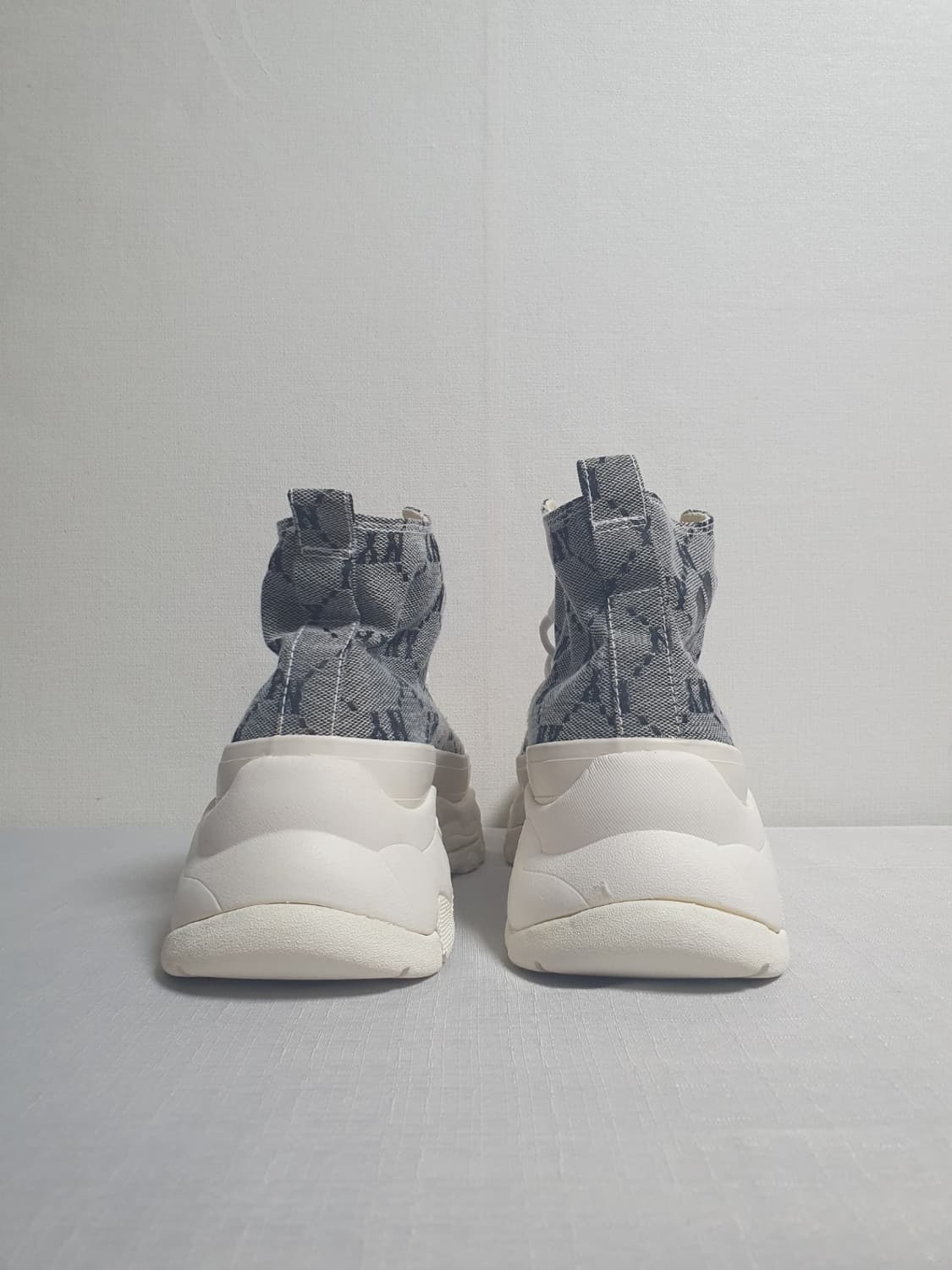 240mm 엠엘비 청키 하이 모노자카드 뉴욕양키스 스니커즈 상품이미지6