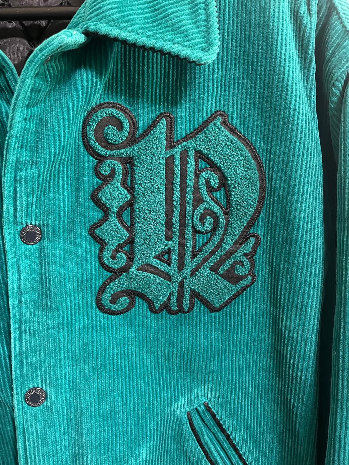 디스이즈네버댓 코듀로이 바시티자켓 M 상품이미지5