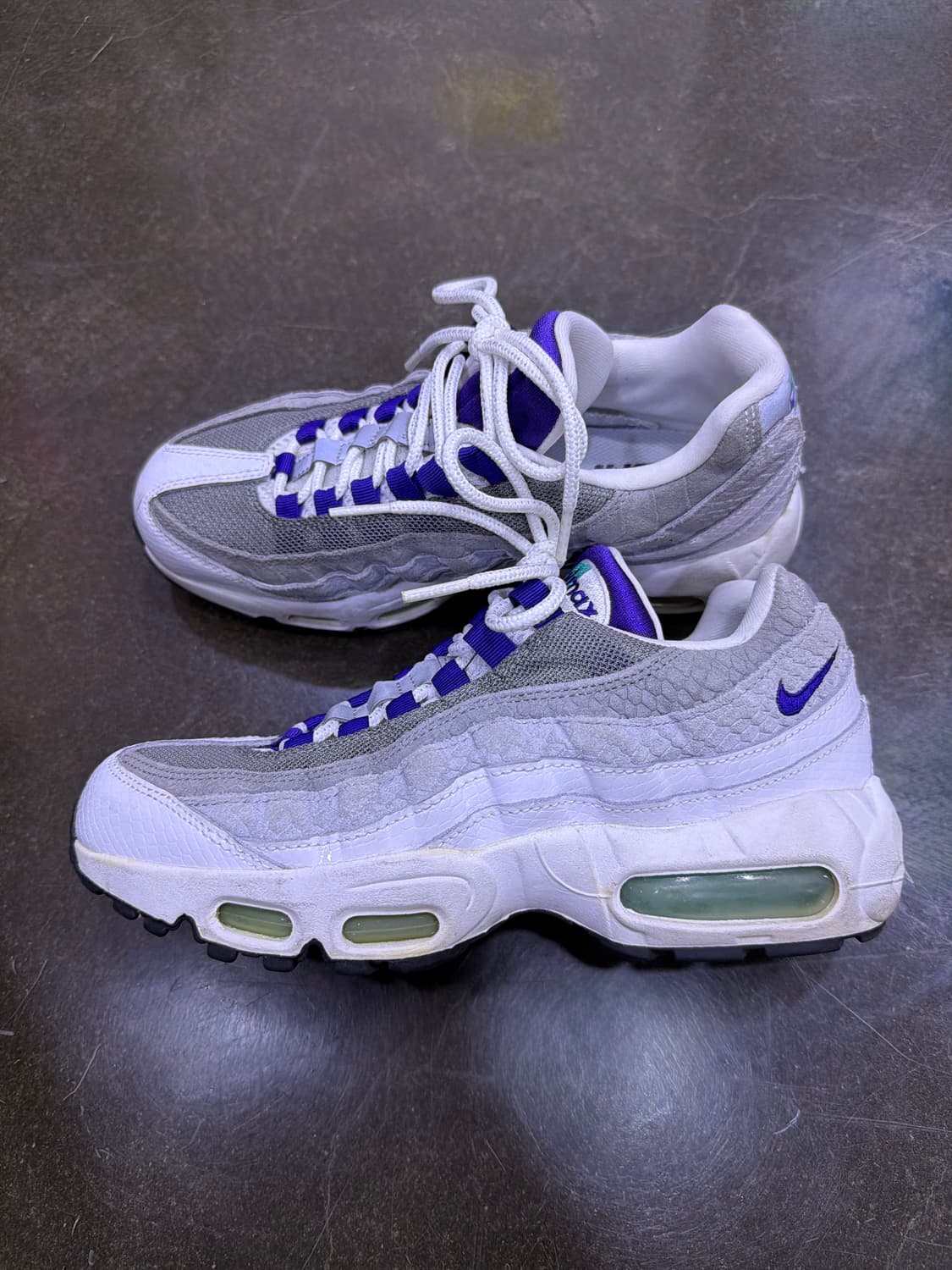 나이키 에어맥스95 보라매쉬 그레이프 스네이크 스킨 240 상품이미지5