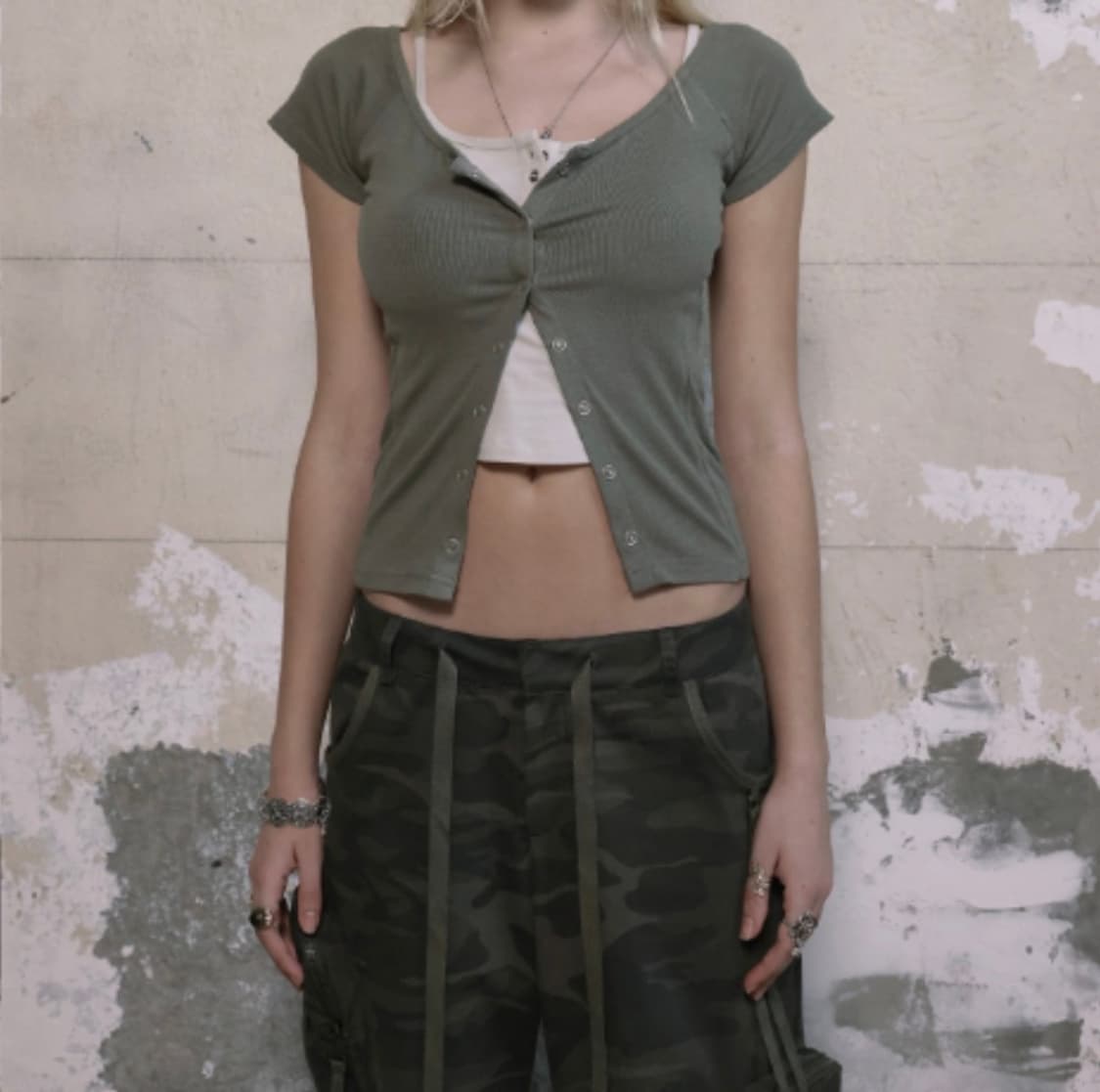 보헤미안서울 보트넥 스냅 가디건 상품이미지1