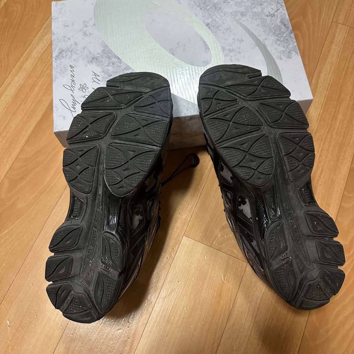 아식스 x 세실리에 반센 젤 큐물러스 16 블랙 285 상품이미지7