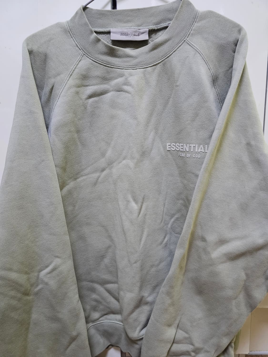 에센셜 크루넥 스웨트셔츠 씨폼 M 상품이미지2