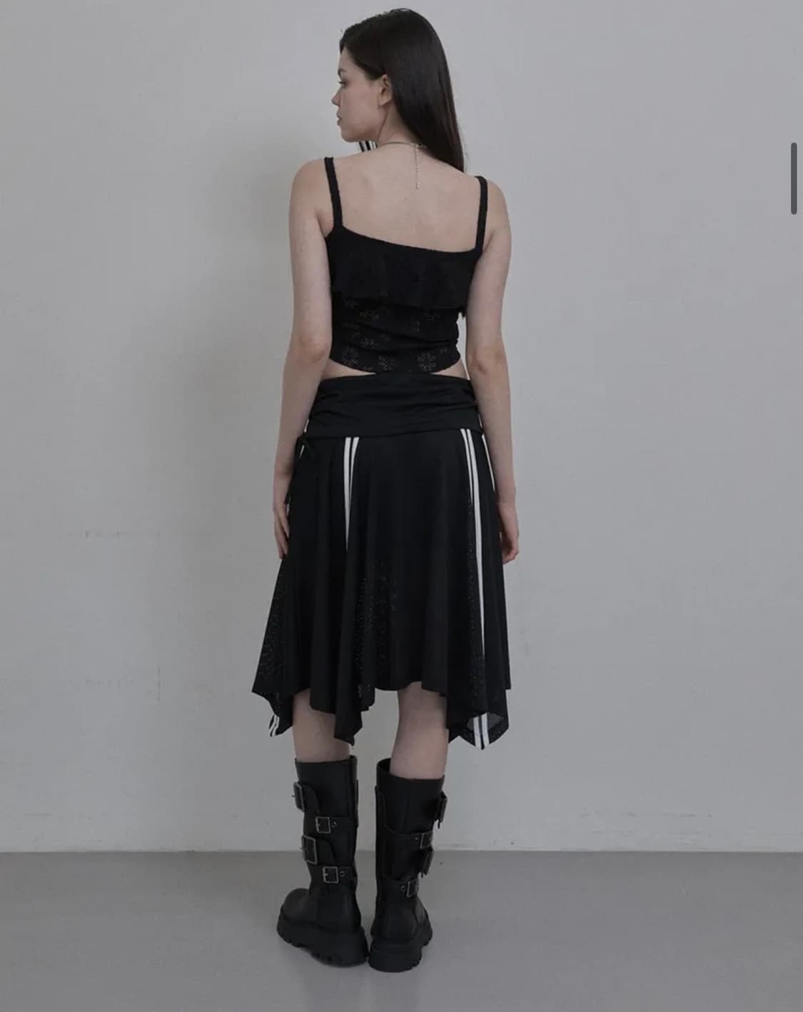 셋업이엑스이 33 SPORTY SKIRT BLACK 상품이미지2