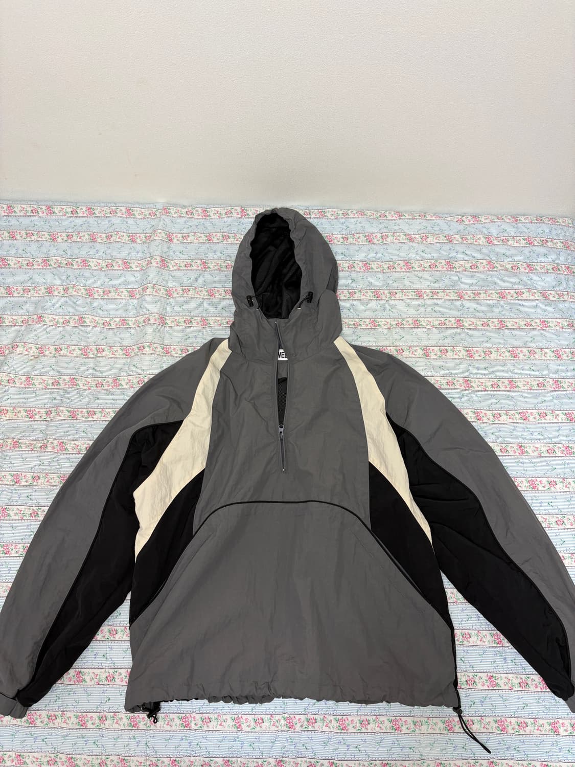 Lowell 바람막이 상품이미지1