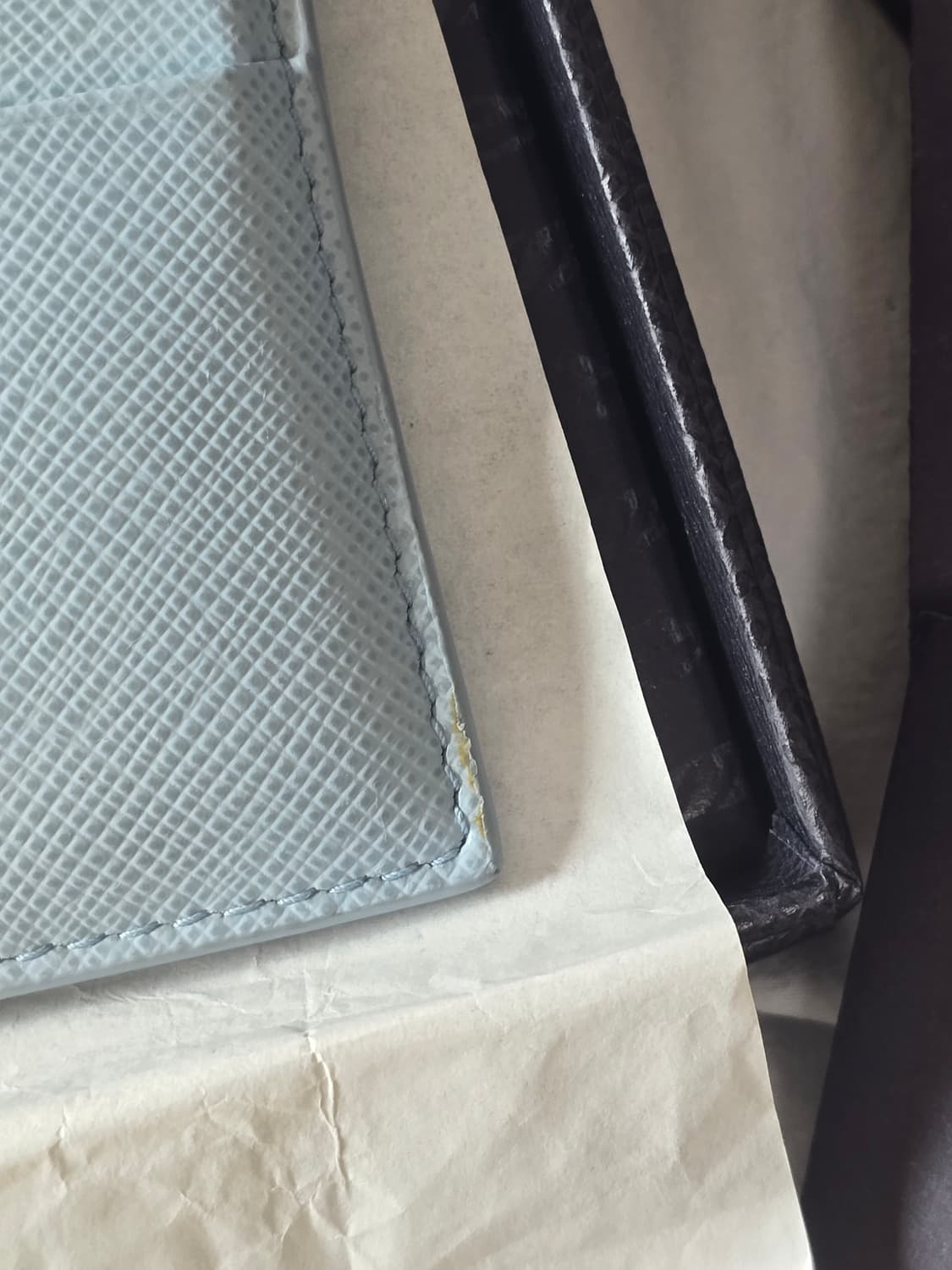 프라다 사피아노 카드지갑 하늘색 상품이미지4