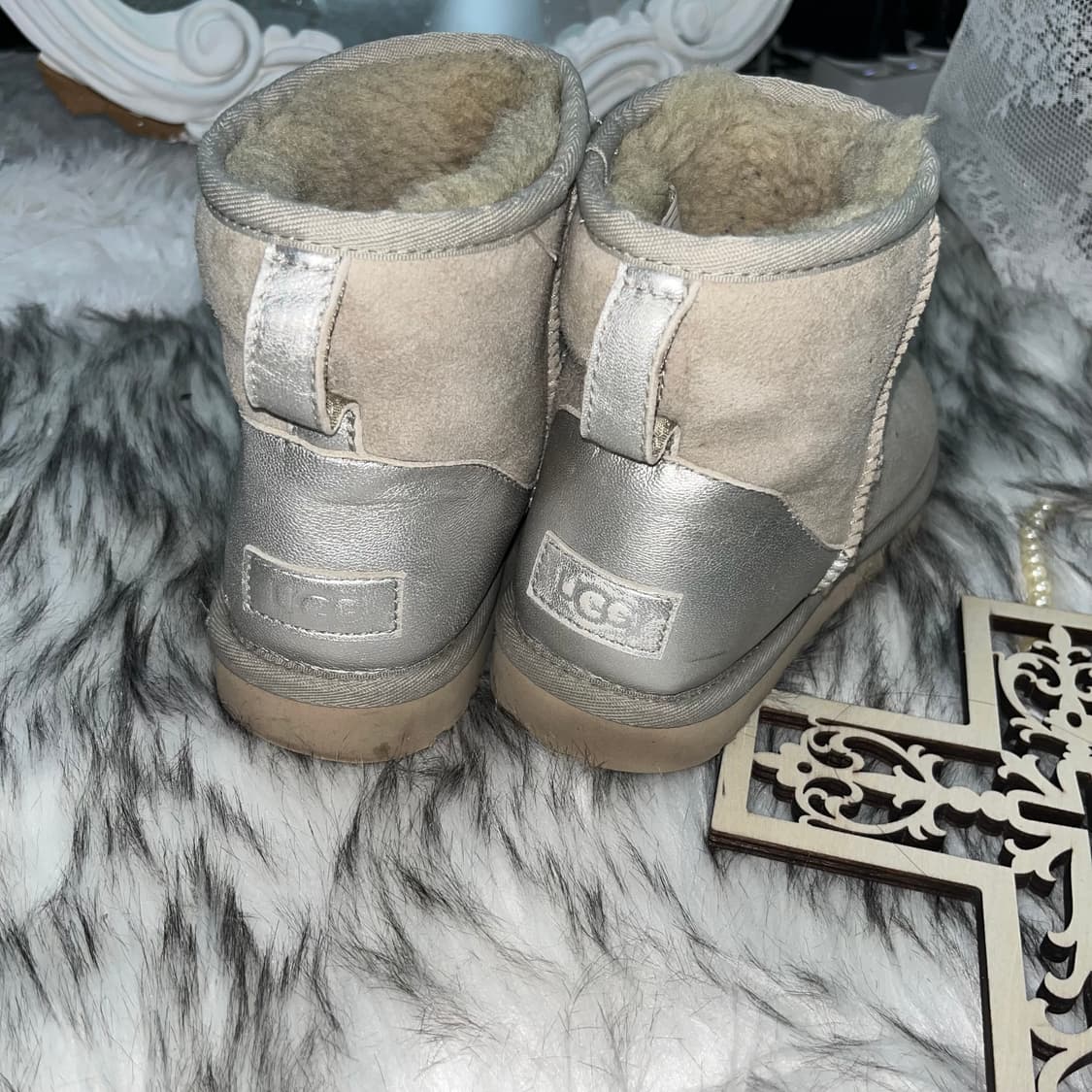 Ugg 베이지 숏부츠 상품이미지2