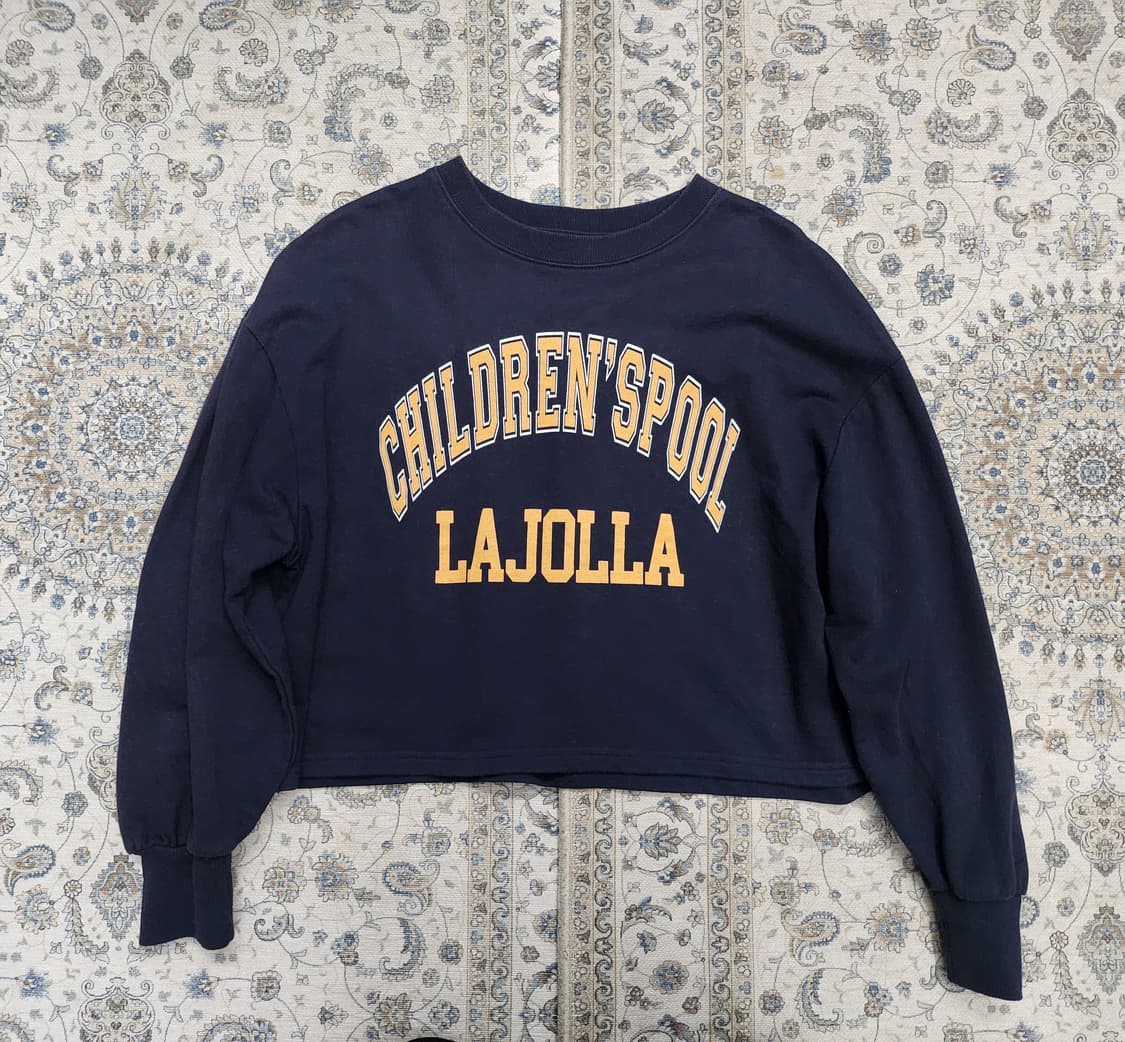 어스 뮤직 에콜로지  네이비 크롭 맨투맨 F (55반까지) 상품이미지1