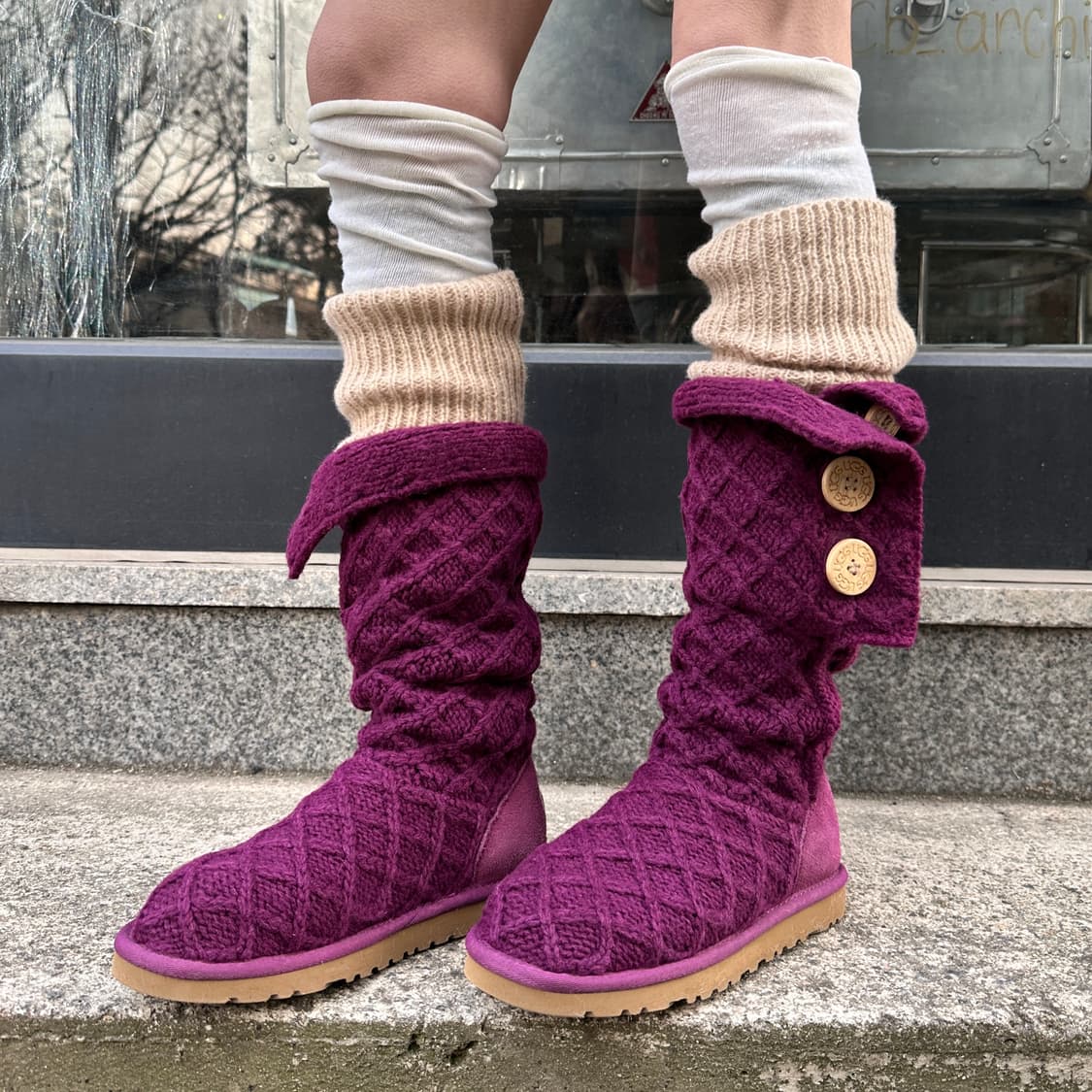 00s 레어 다크 핑크 와플 니트 카디 어그 부츠 상품이미지6
