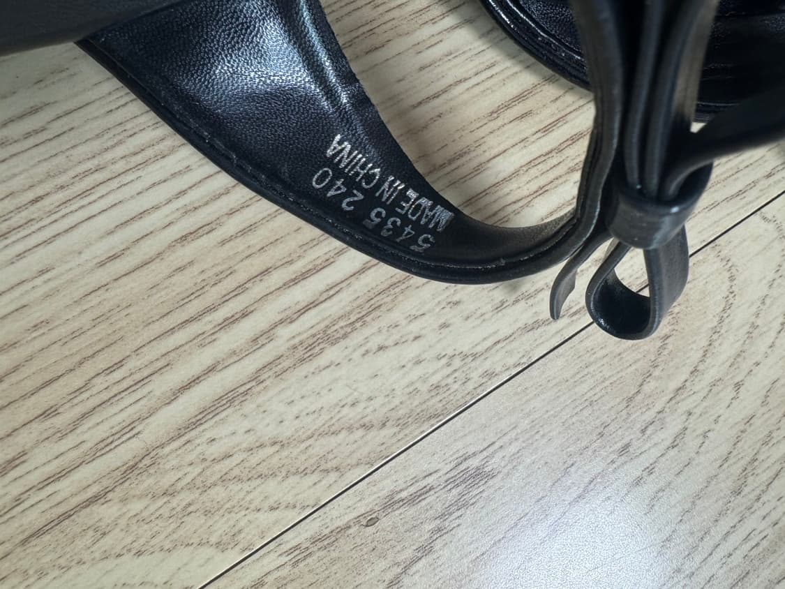 nyunyu 샌들 1회착 상품이미지3