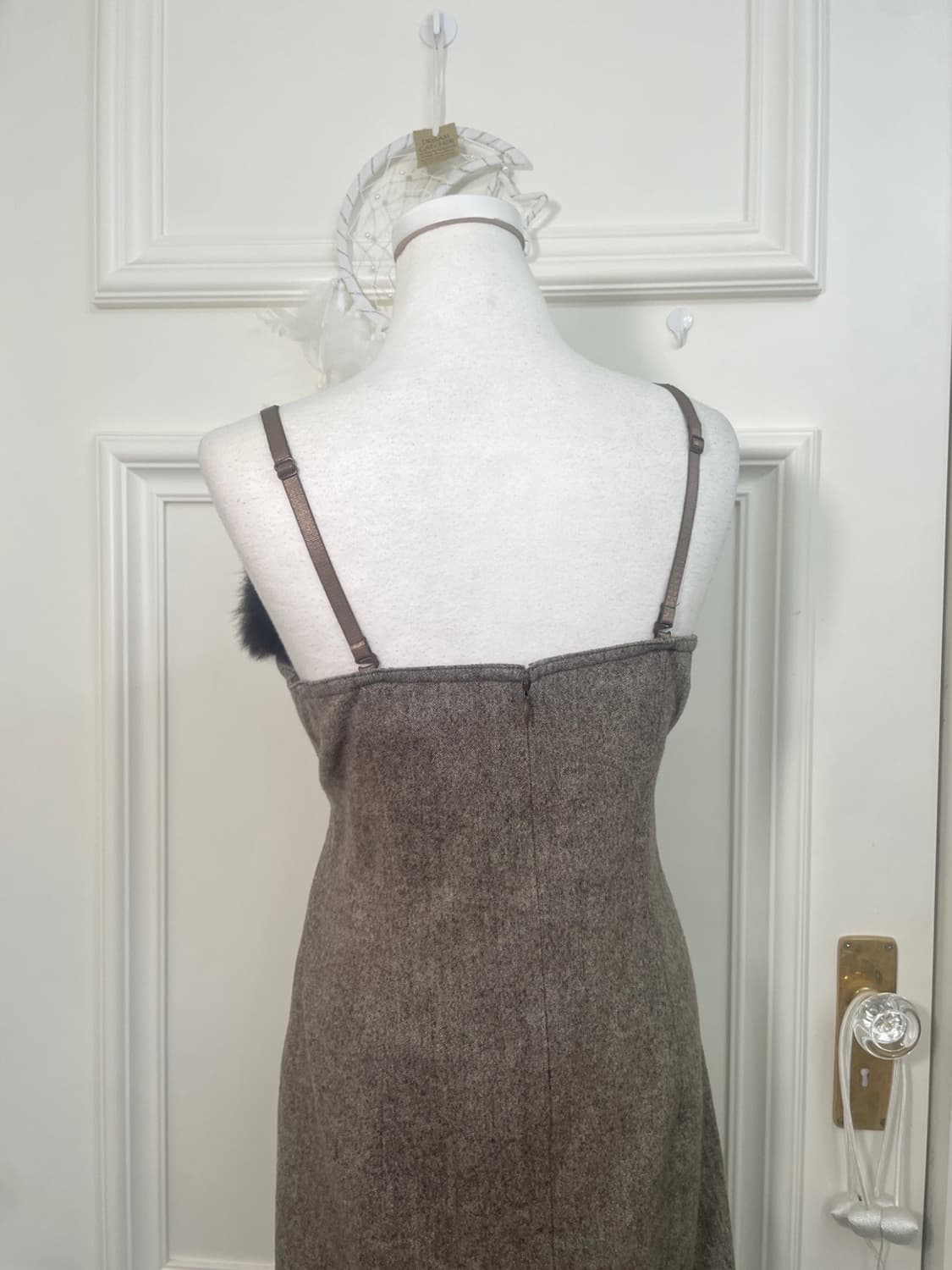 brown bust fur shirring ruffle opc 상품이미지4