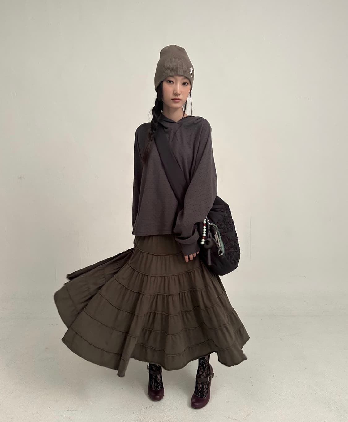  콜로신스 6TH CATERPIL SKIRT KHAKI 상품이미지5