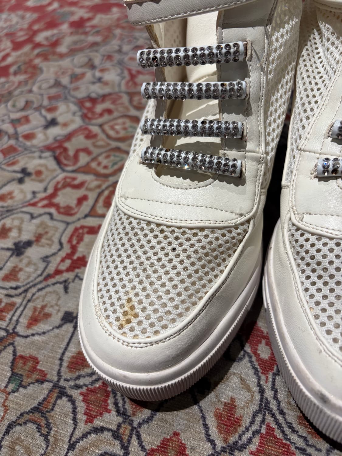 큐빅 화이트 하이탑 스니커즈 상품이미지5