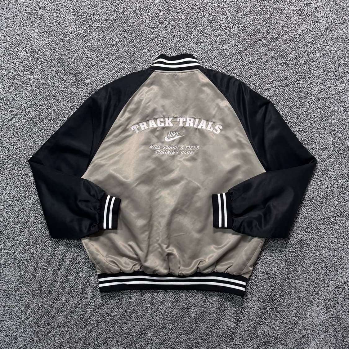 Name : 나이키 올드스쿨 오버핏 바시티 자켓 :)  상품이미지2