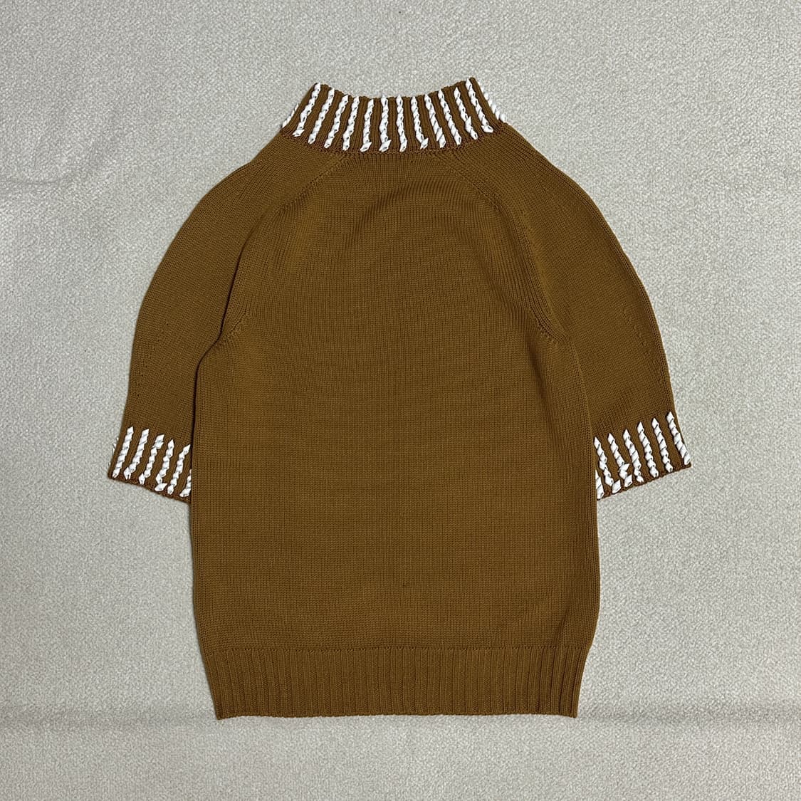 니나리치 하이넥 반팔 니트 상품이미지2