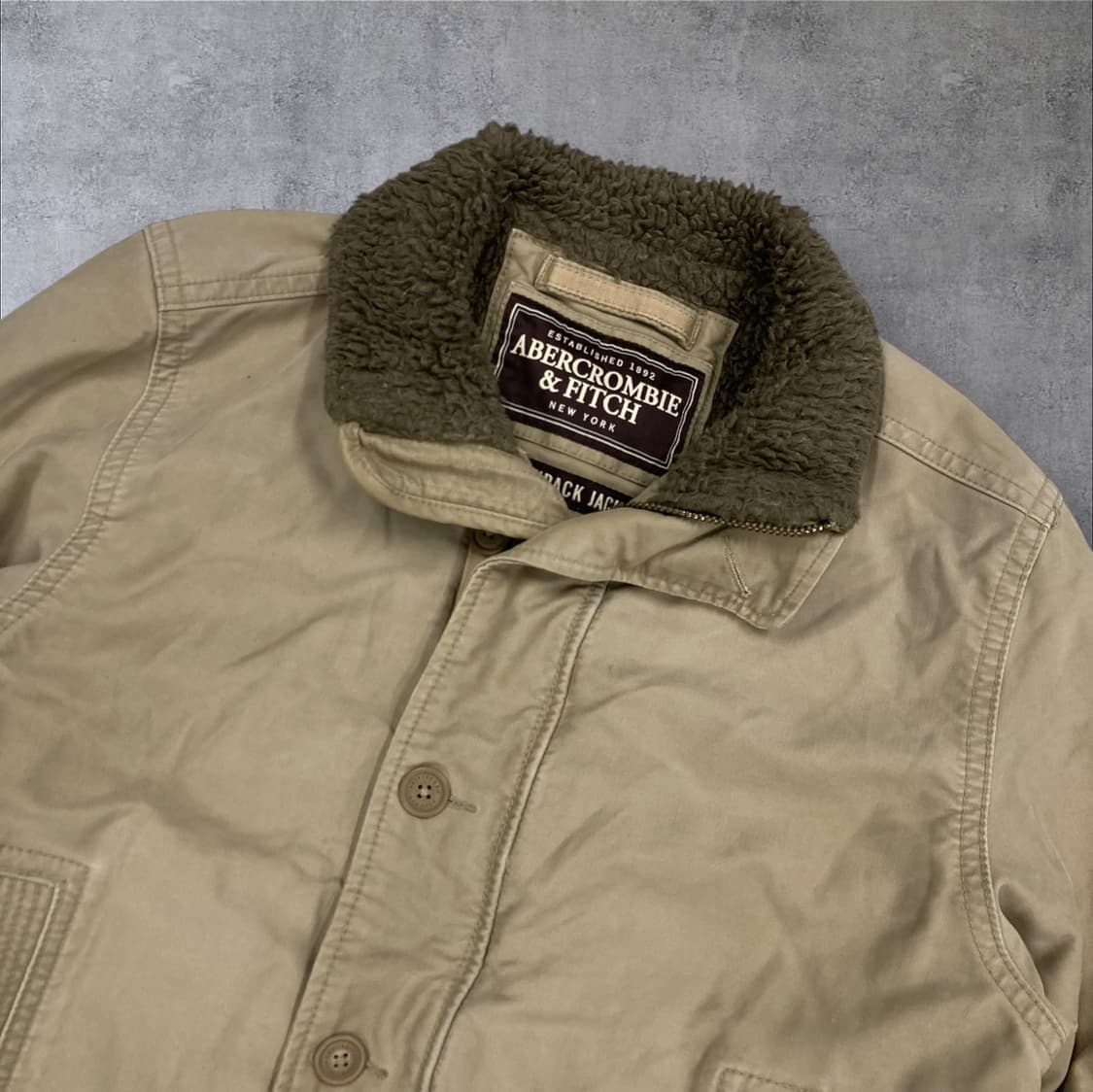 아베크롬비 베이지 컬러 겨울 덱 자켓 상품이미지2