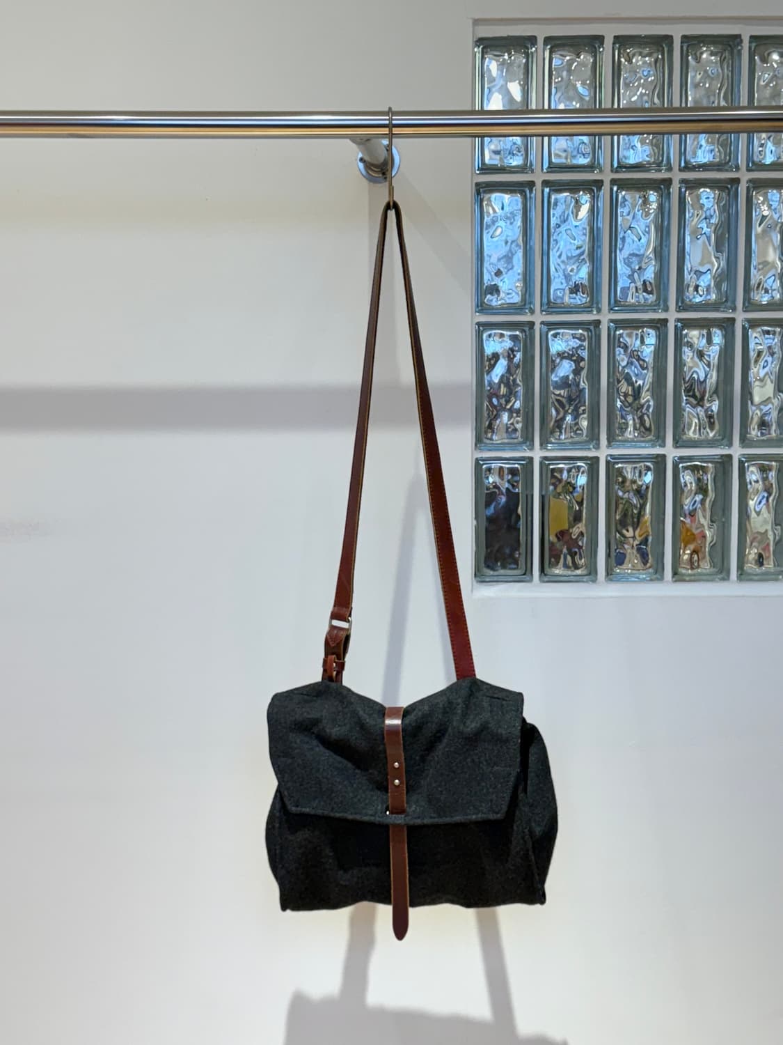 90’s 요지야마모토 y’s wool felt messenger bag 상품이미지1