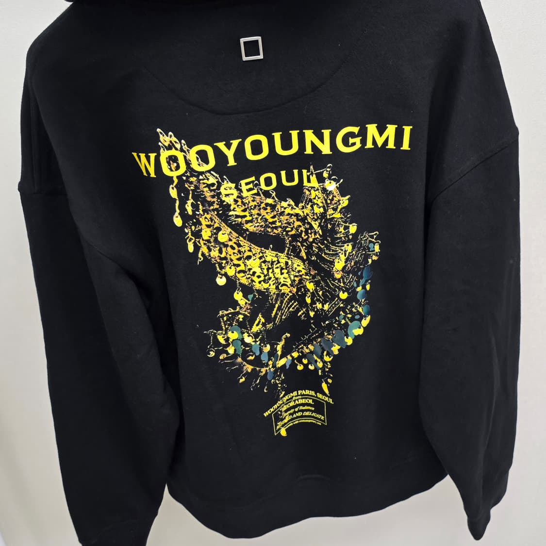 우영미 크라운 백로고 후드 티셔츠 48사이즈 100 판매 상품이미지2