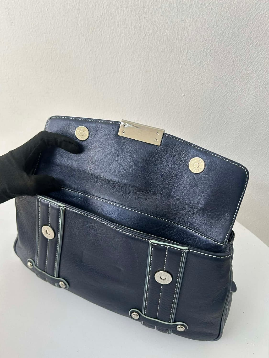 러브캣 하트 참 은장 플랩 보스톤 토트백 상품이미지7