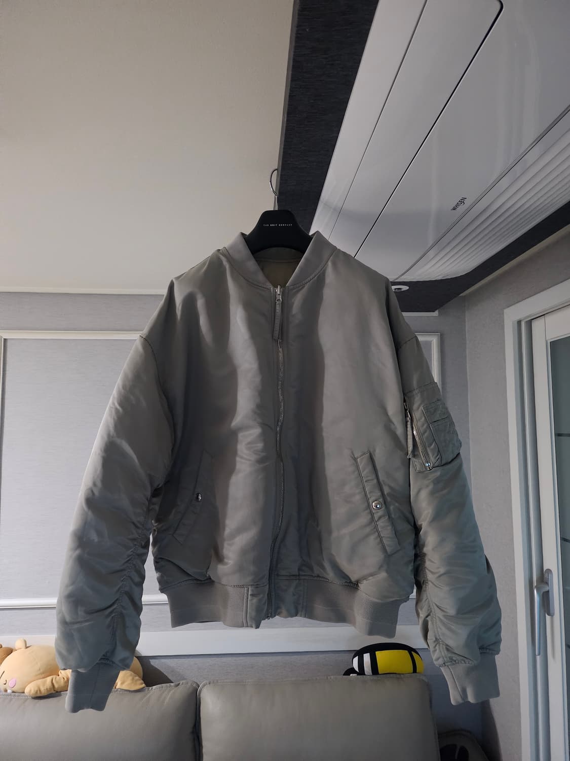 [거의 새것] 질스튜어트 뉴욕 베이지그레이 리버서블 점퍼 자켓 L 상품이미지4