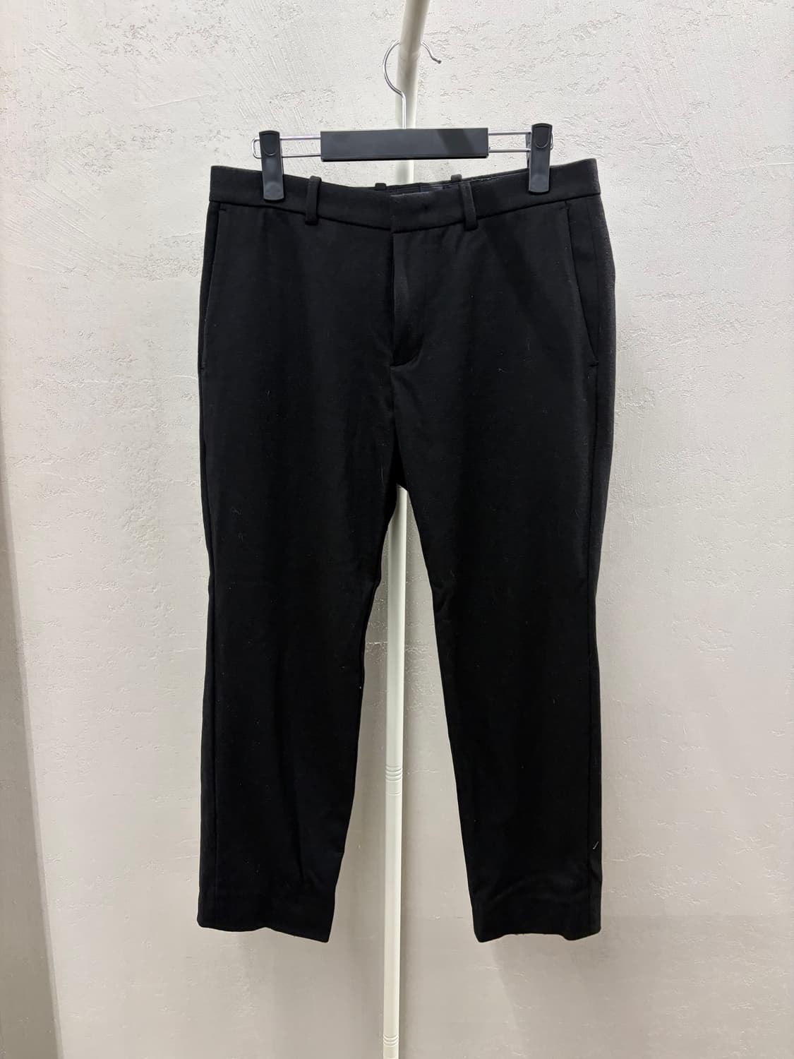 띠어리 블랙 슬랙스 30 상품이미지2