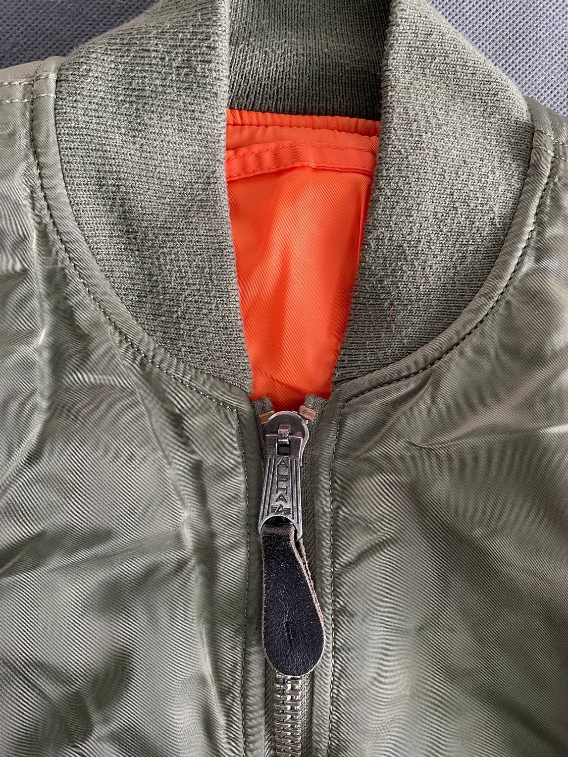 알파인더스트리 MA-1 봄버 자켓 카키 S(90-95) 상품이미지4